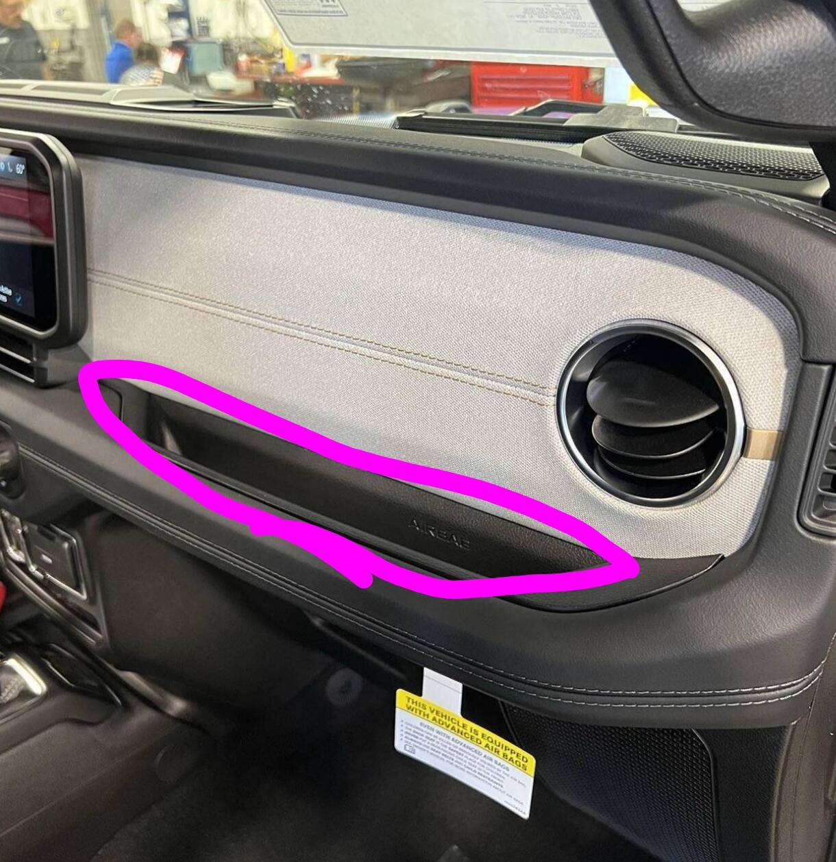Jeep Wrangler JL Cloth dash... good or bad? 1000009226