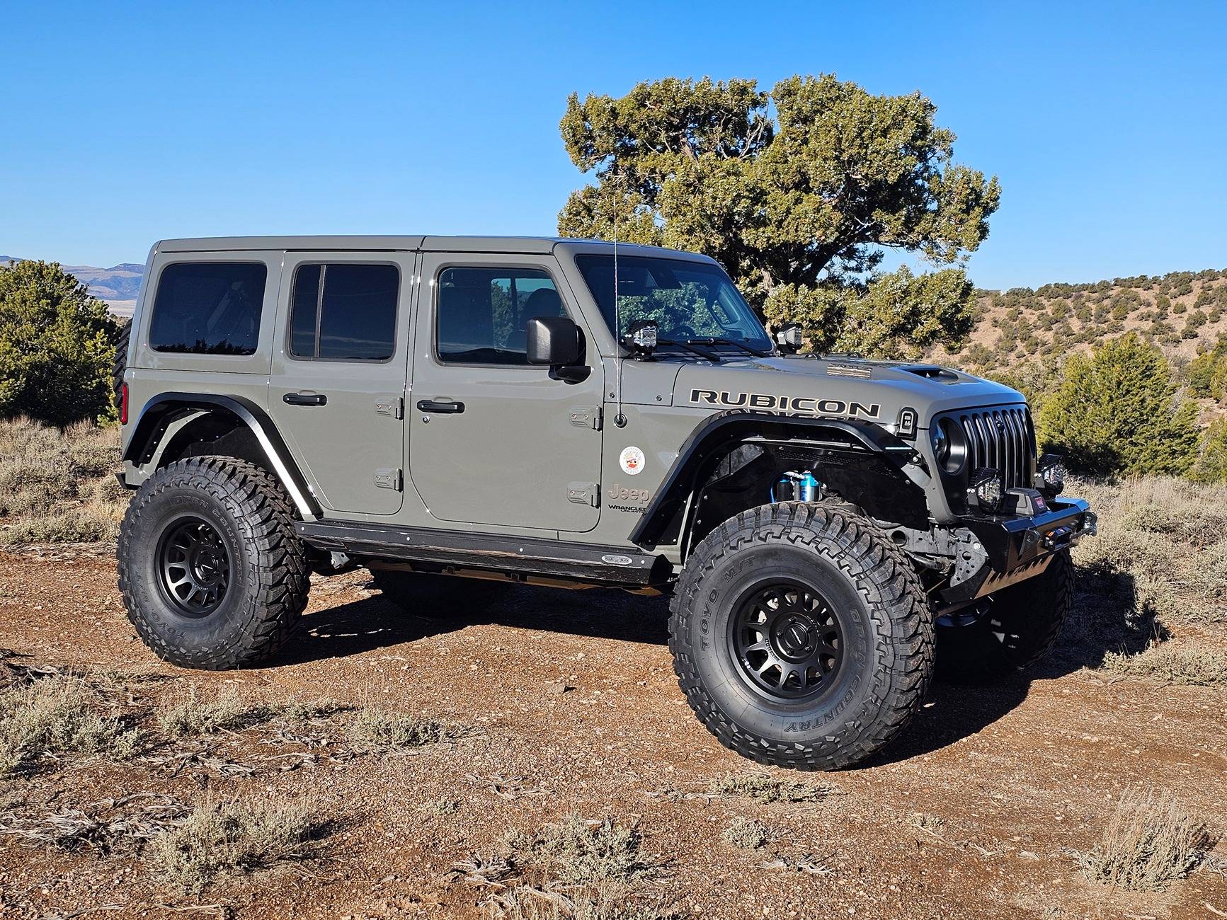 Jeep Wrangler JL 40'S on your JL 40s 13