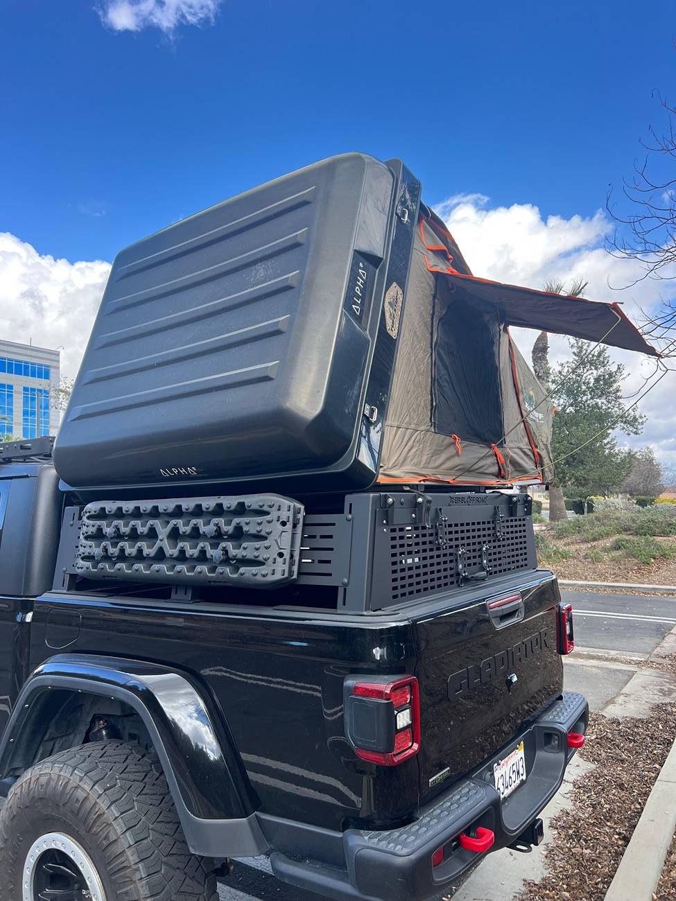 Jeep Wrangler JL Tuff Stuff Alpha 2 Hardshell Rooftop + Annex IMG_1972