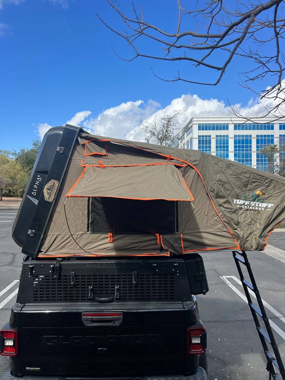 Jeep Wrangler JL Tuff Stuff Alpha 2 Hardshell Rooftop + Annex IMG_1975