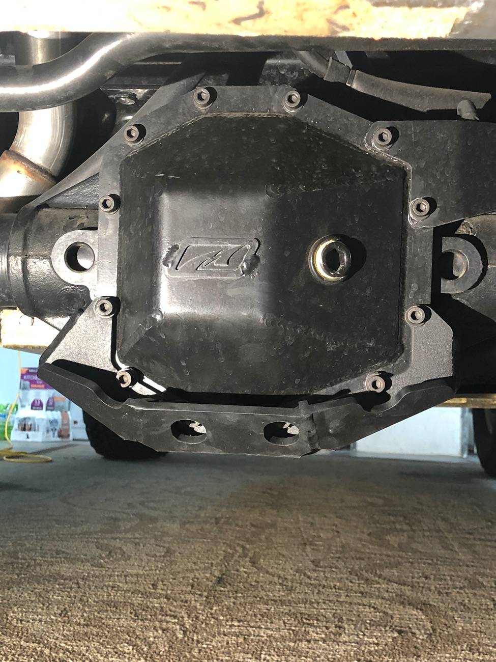 Jeep Wrangler JL Paint for primed Dana differential cover? IMG_1453