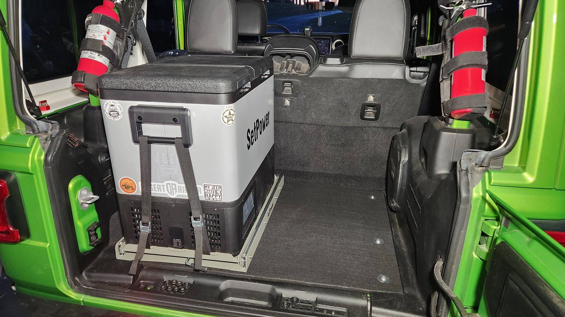 Jeep Wrangler JL Rear storage rack opinion on this setup? 20250323_195514
