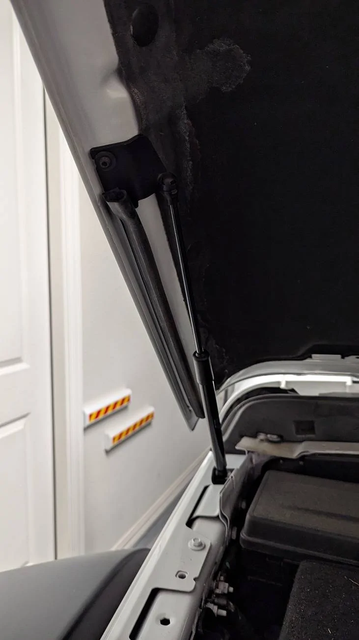 Jeep Wrangler JL Hood shocks - anyone installed? 1000002716