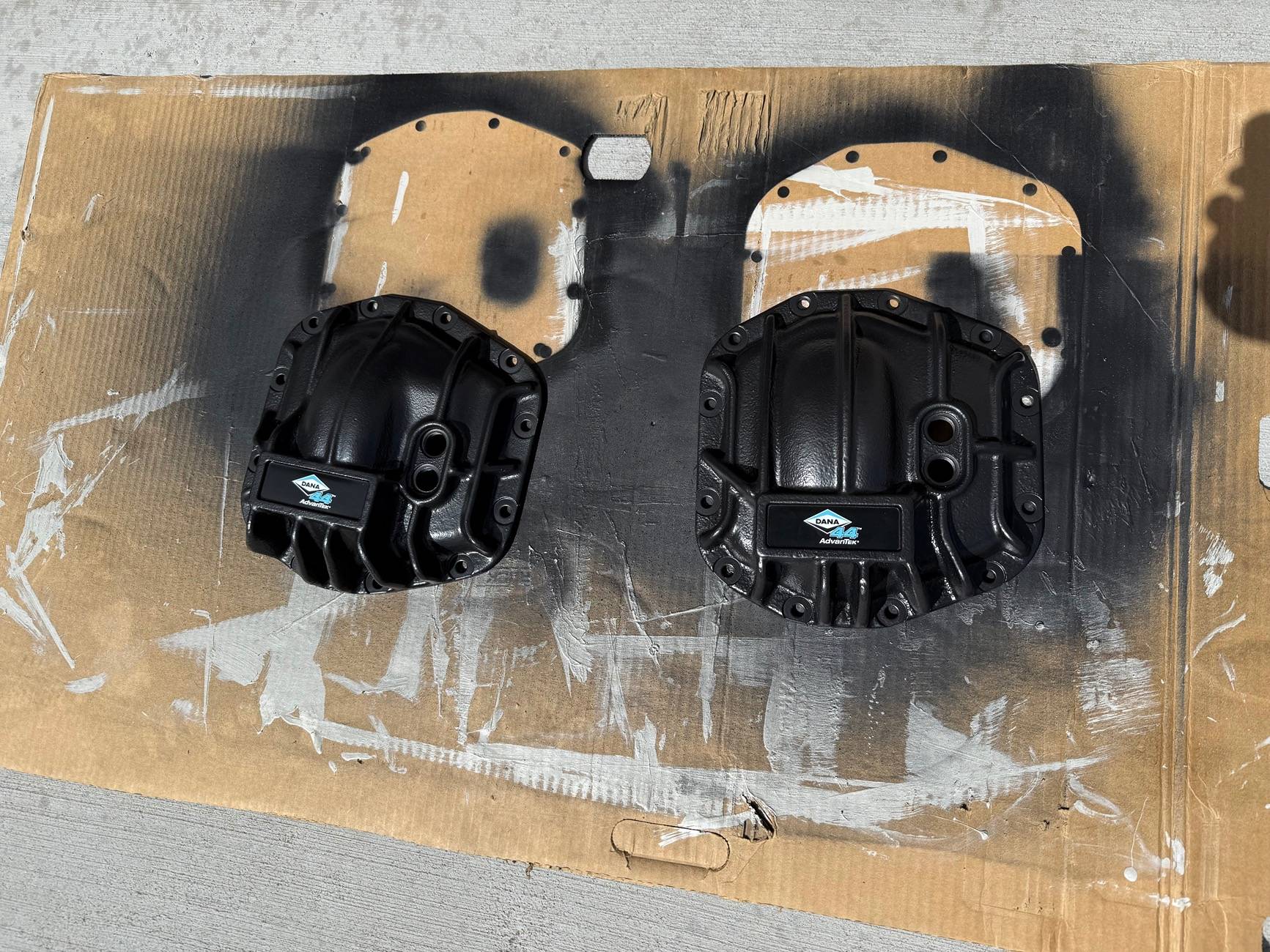 Jeep Wrangler JL Paint for primed Dana differential cover? IMG_7234
