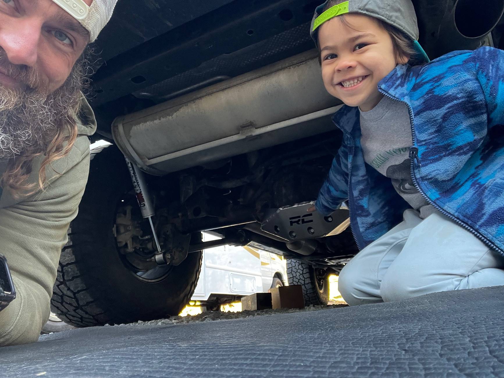 Jeep Wrangler JL Fixing the ugly gap on rough country diff skids IMG_1751