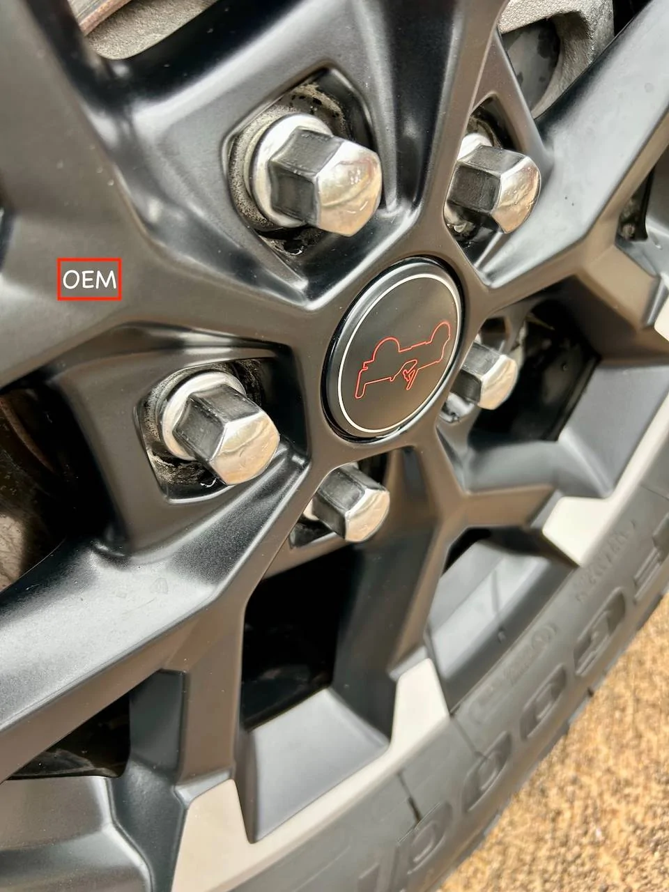 Jeep Wrangler JL Help with stripped lug nut IMG_6702