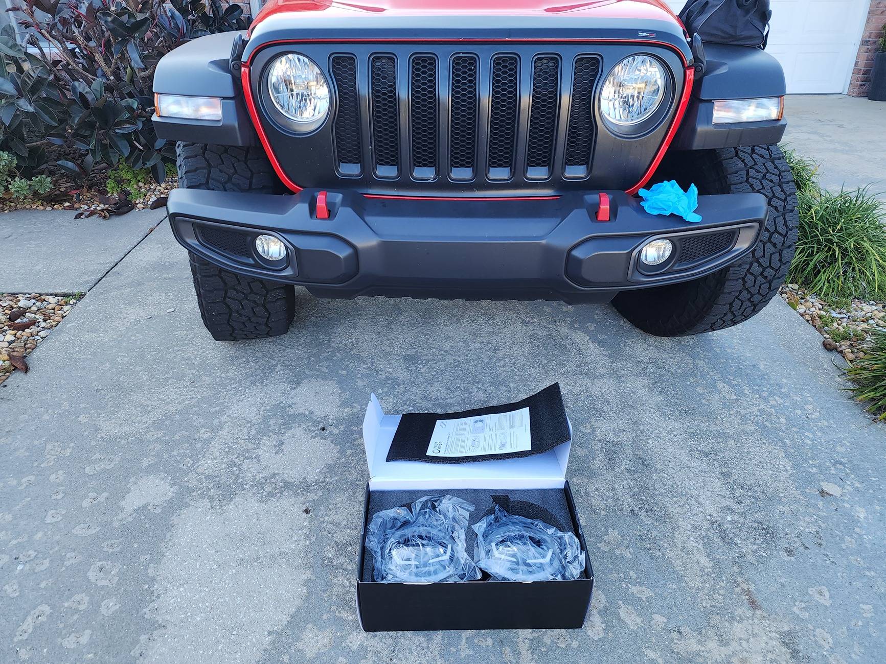 Jeep Wrangler JL 7" vs 9" LED Lights 20250210_164152