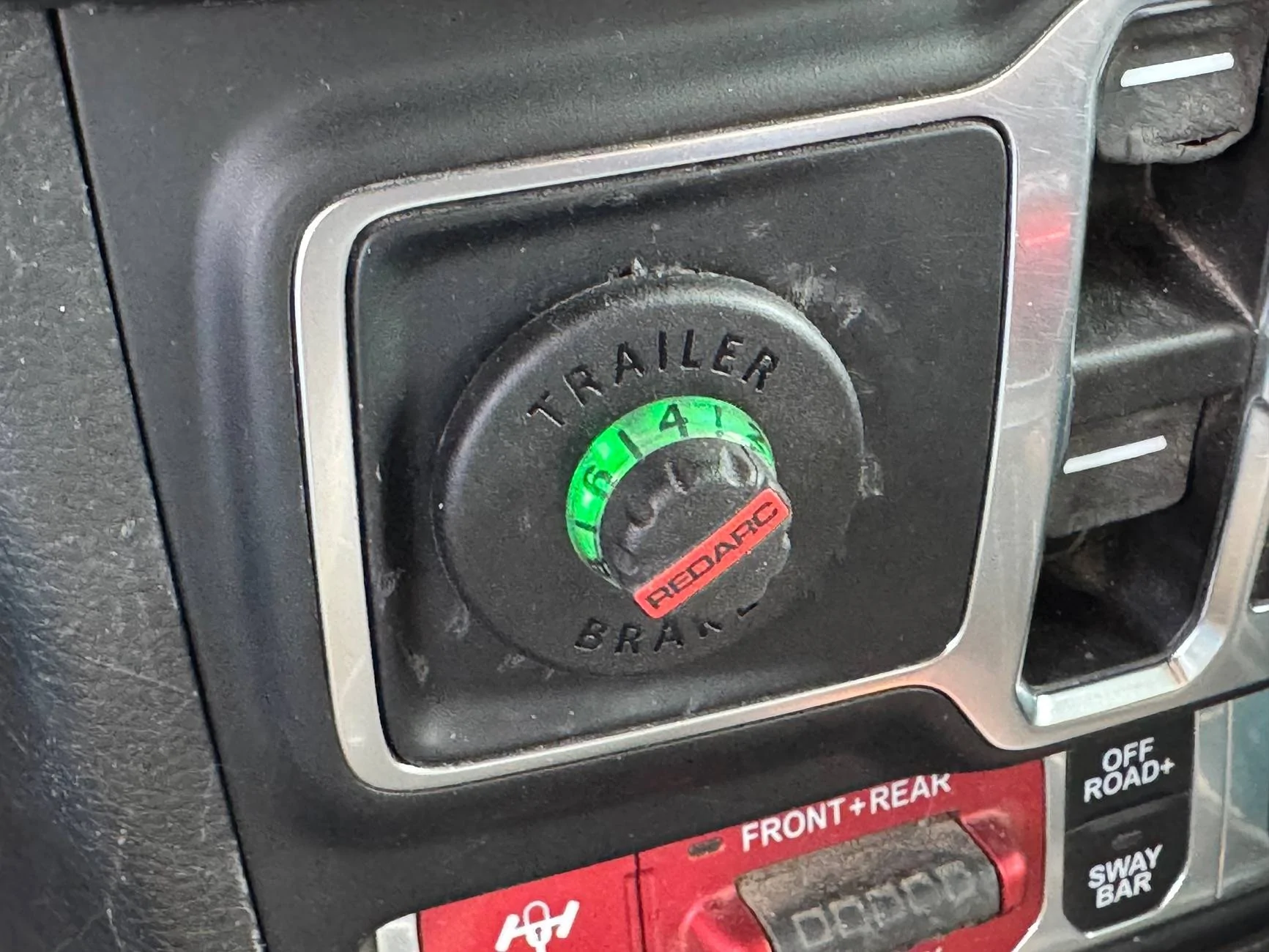 Jeep Wrangler JL What is a brake controller and why do I need it? IMG_3756