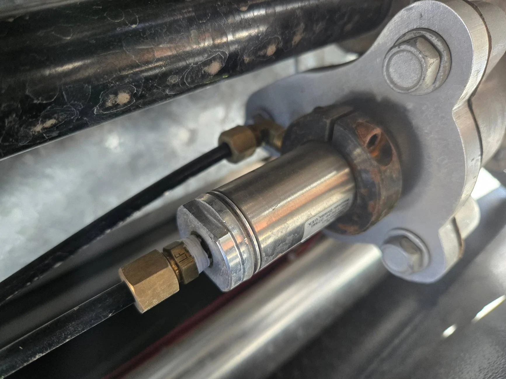 Jeep Wrangler JL It's Beginning To Look A Lot Like Pizza (LA to Moab -- Trip Journal) sway bar (1)