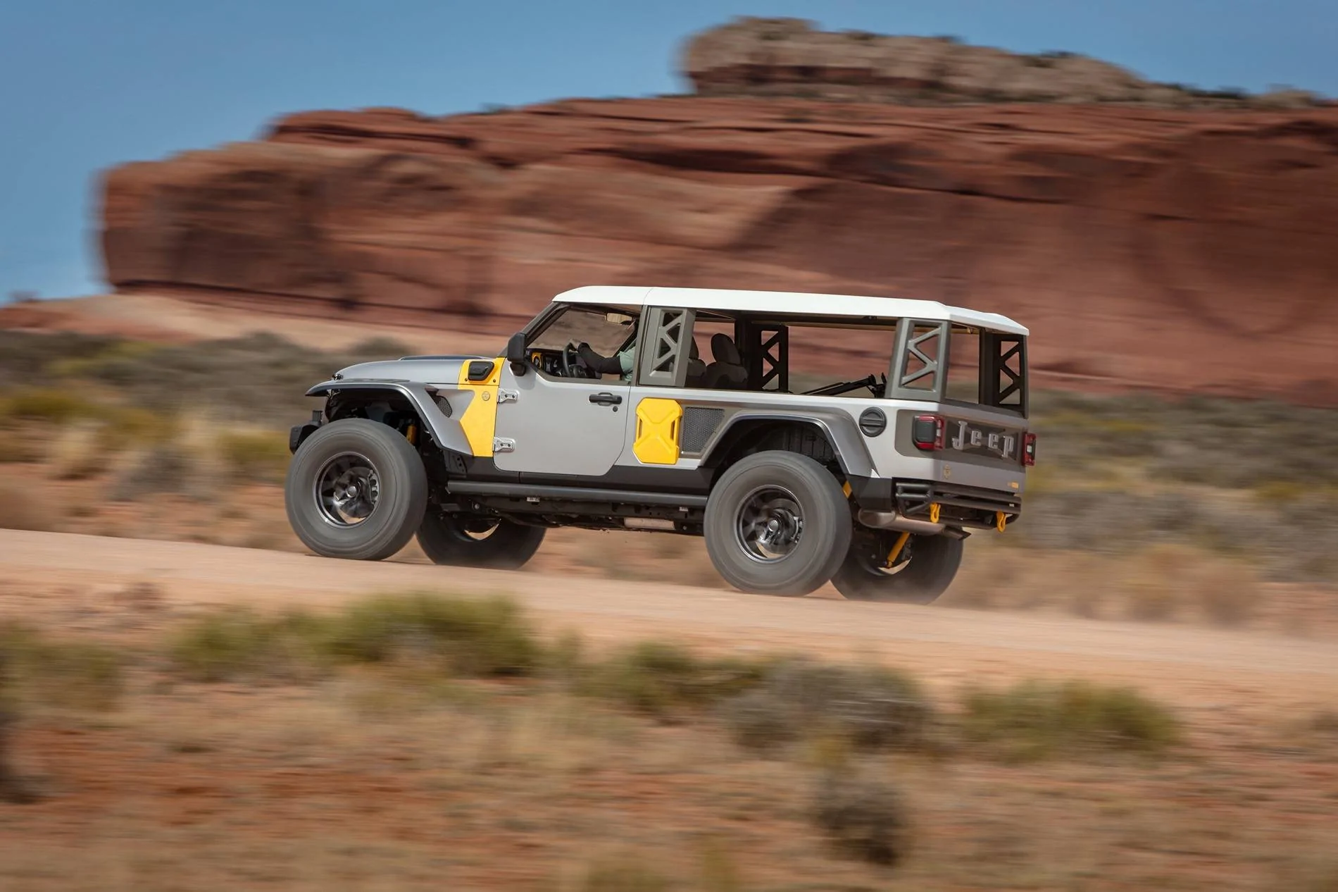 Jeep Wrangler JL 2025 Easter Jeep Safari Concepts Unveiled CN025_028JP