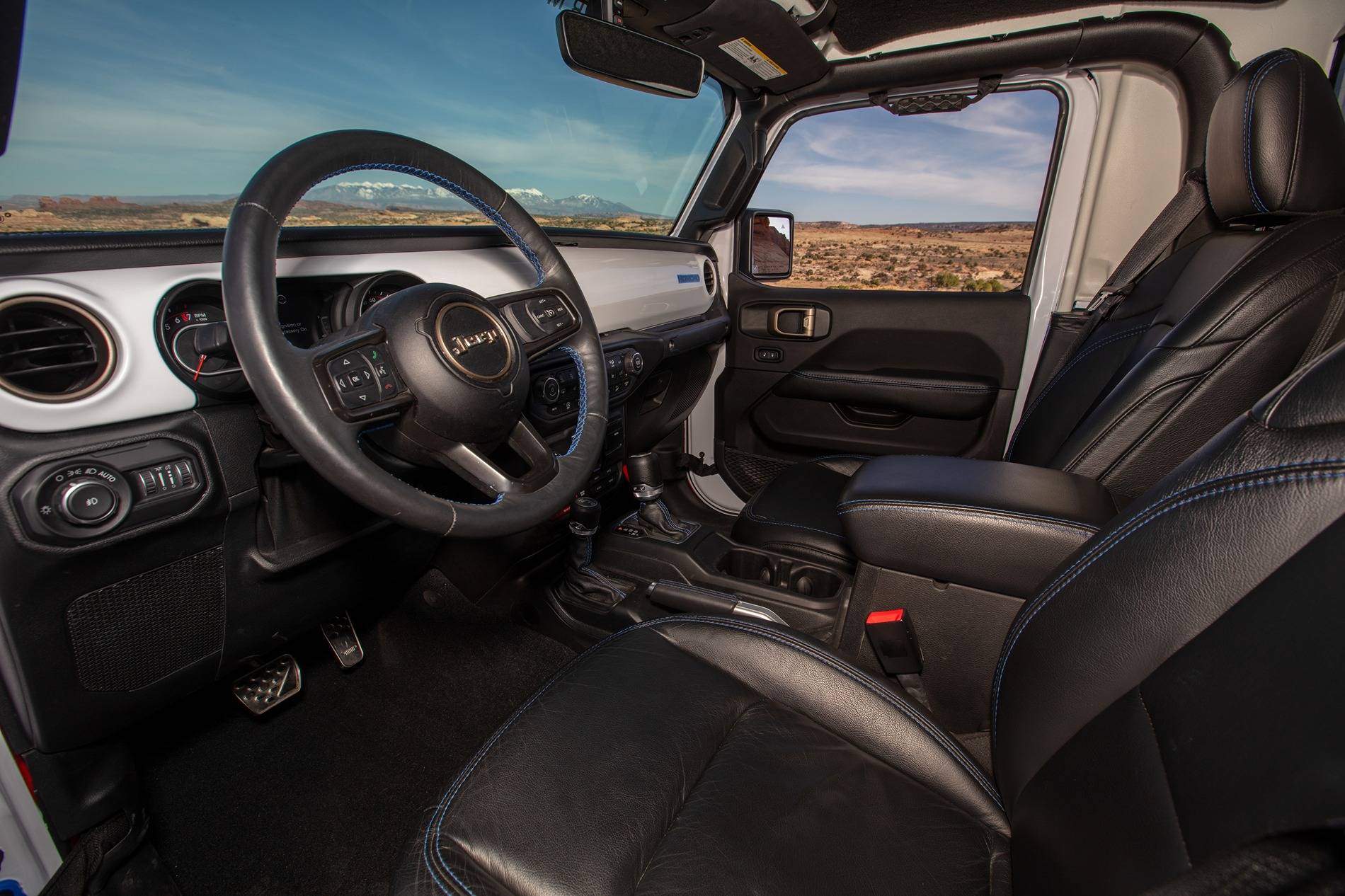 Jeep Wrangler JL 2025 Easter Jeep Safari Concepts Unveiled CN025_028MO