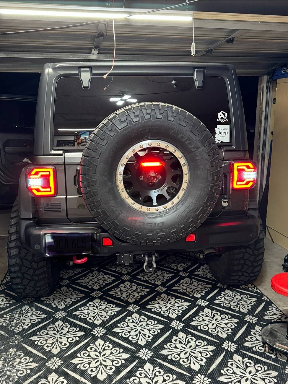 Jeep Wrangler JL Factory LED Taillight failure...what to replace it with? IMG_0677