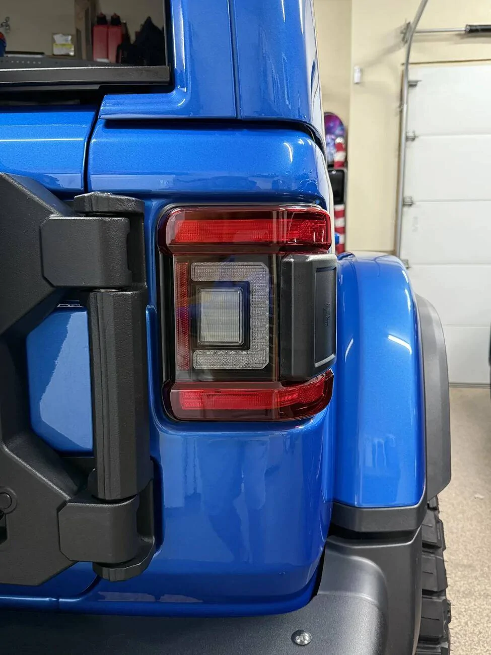Jeep Wrangler JL Factory LED Taillight failure...what to replace it with? 1744457289706-17
