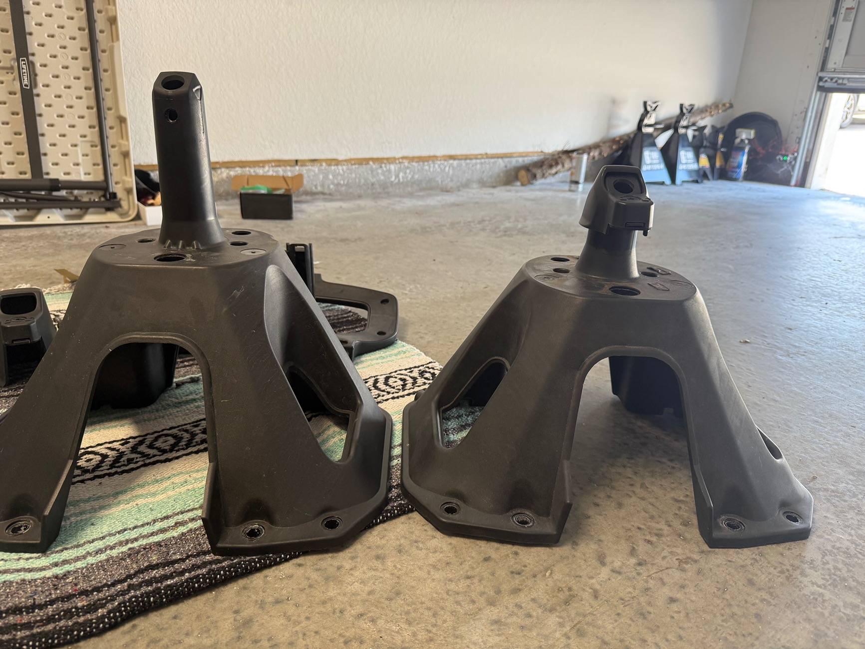 Jeep Wrangler JL Rubicon XR tailgate parts! IMG_6527