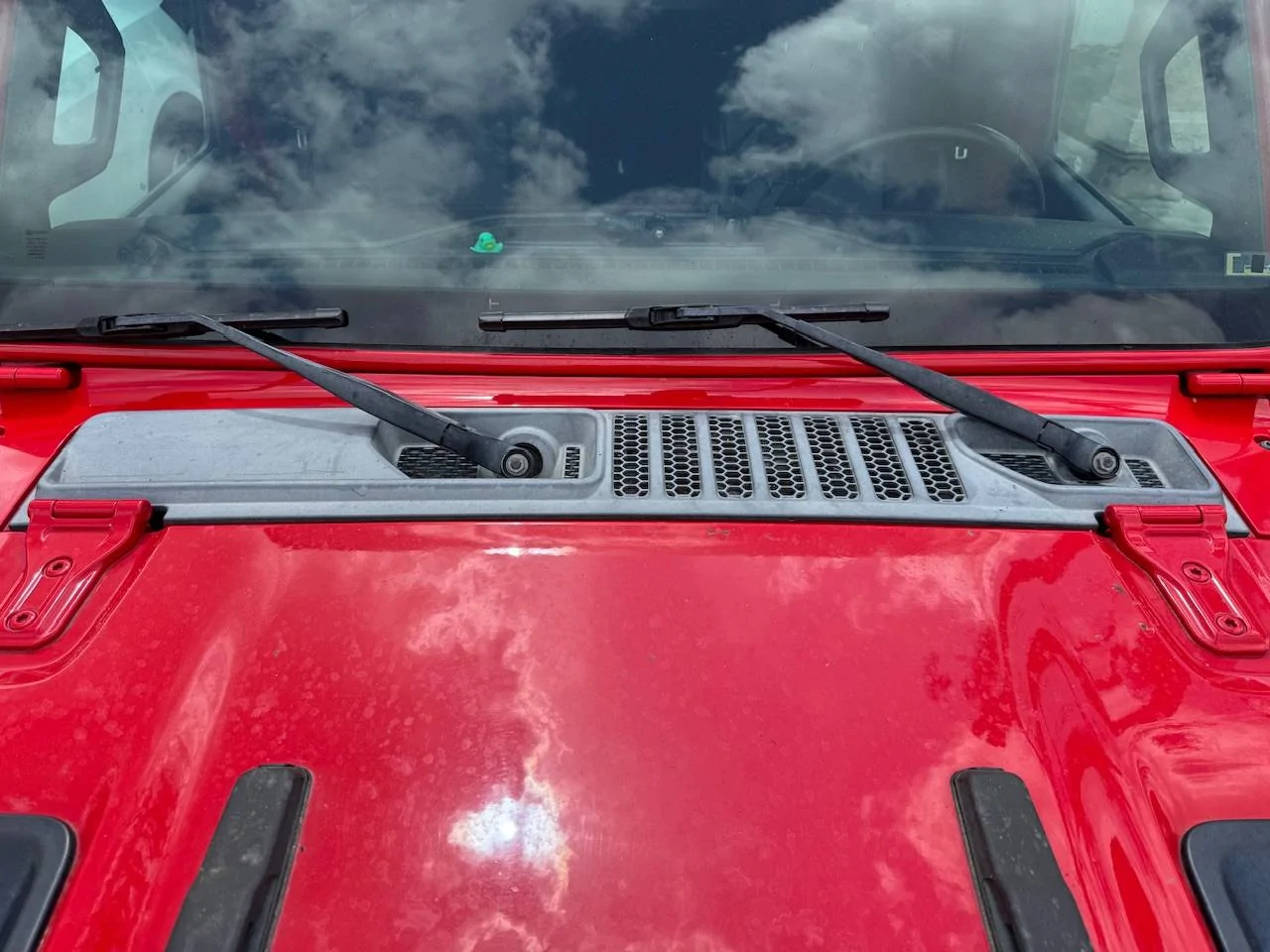 Jeep Wrangler JL Blacker fenders? IMG_1149
