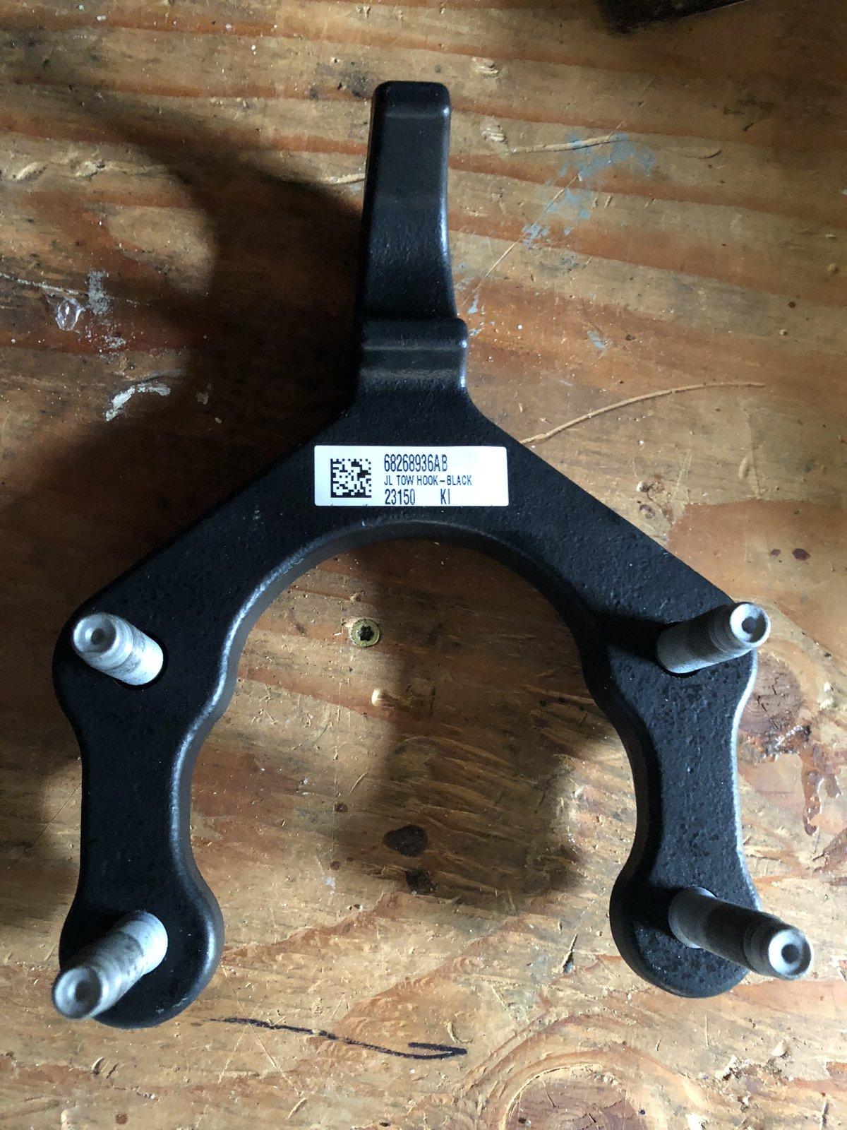 Jeep Wrangler JL Black tow hooks FE6BF02A-D663-4559-B072-3BB2DCBF21A6