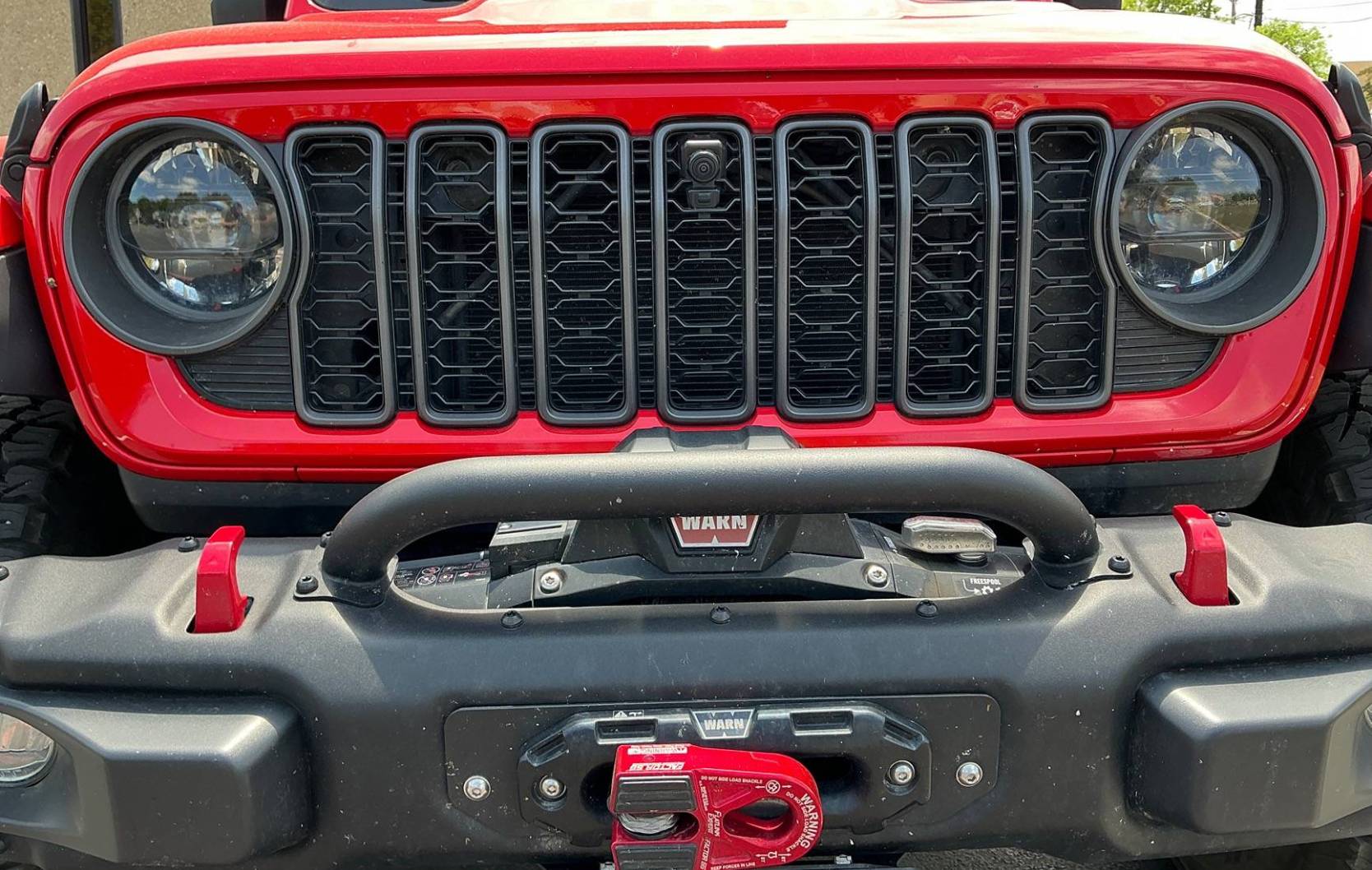 Jeep Wrangler JL LP6 install with the BD plastic bumper brackets. IMG_4898