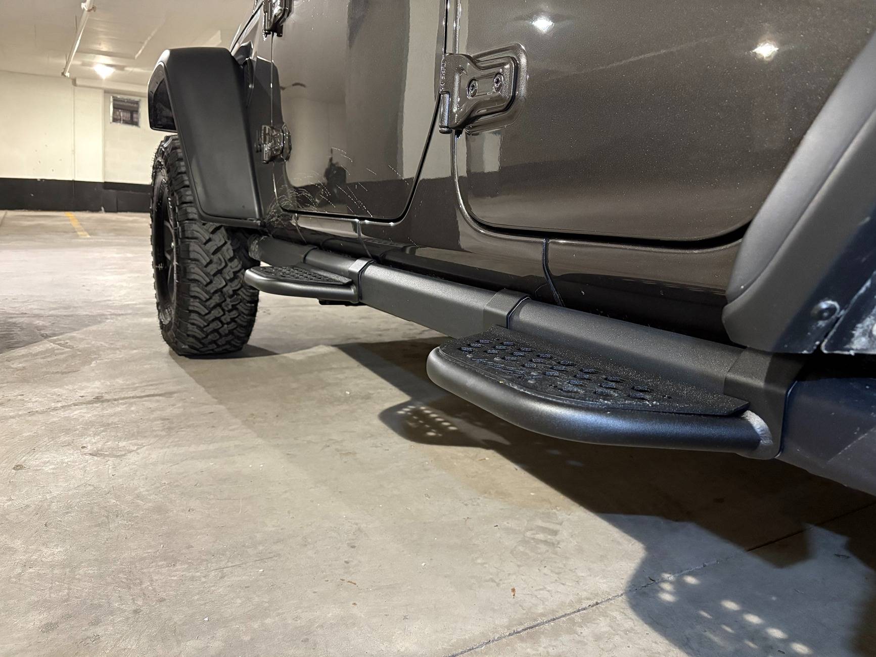 Jeep Wrangler JL IAG EZ Steps installed IMG_1888