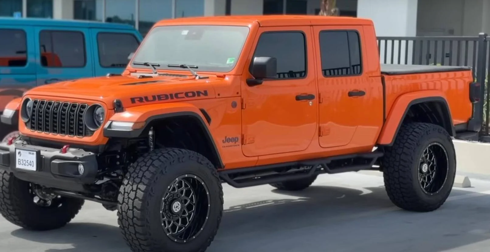 Jeep Wrangler JL What steps are these? Screenshot 2025-04-23 141107
