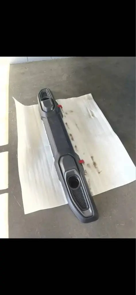 Jeep Wrangler JL OEM JLUR plastic bumper - excellent condition IMG_0092