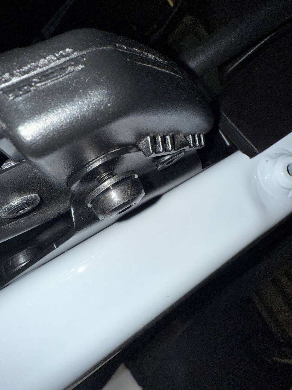 Jeep Wrangler JL Factory Soft Top Hardware List IMG_7657