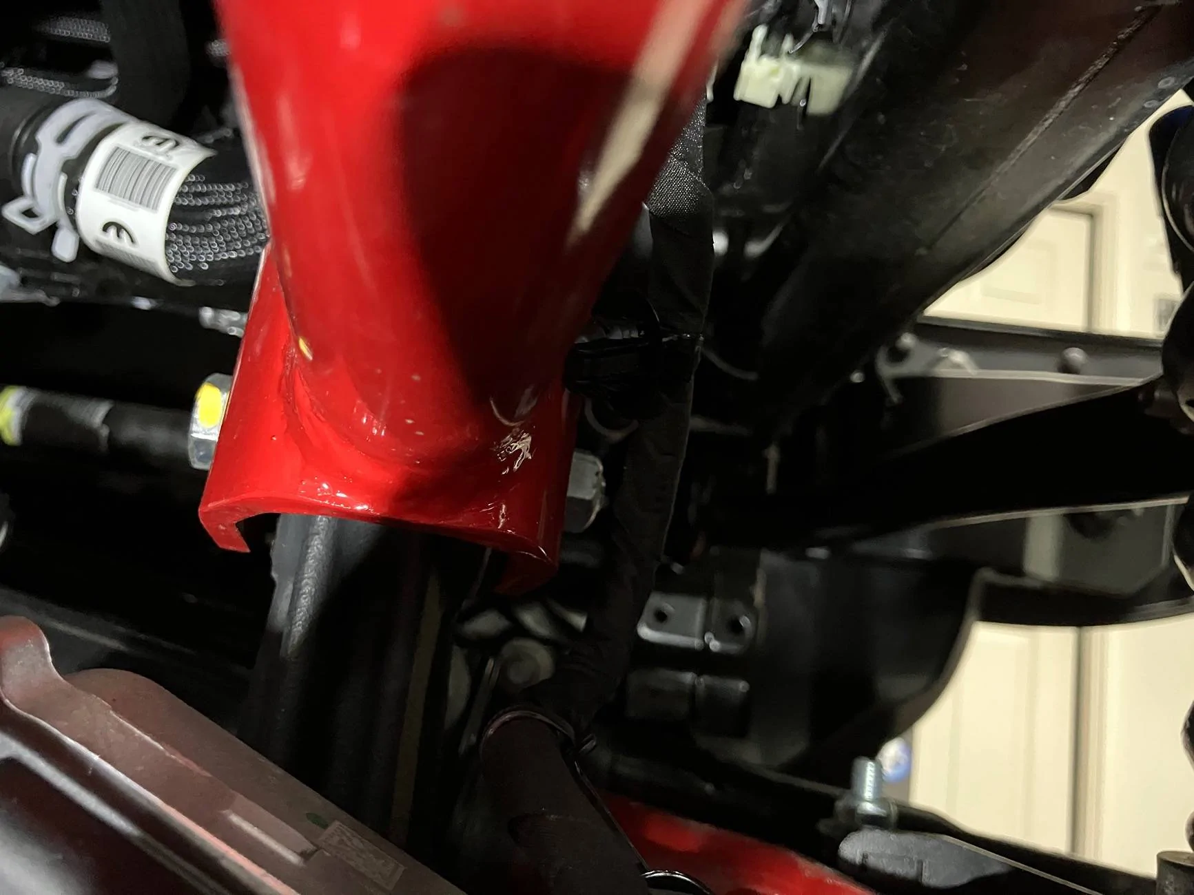 Jeep Wrangler JL Upper Control Arm Bolt Hitting Frame IMG_5136