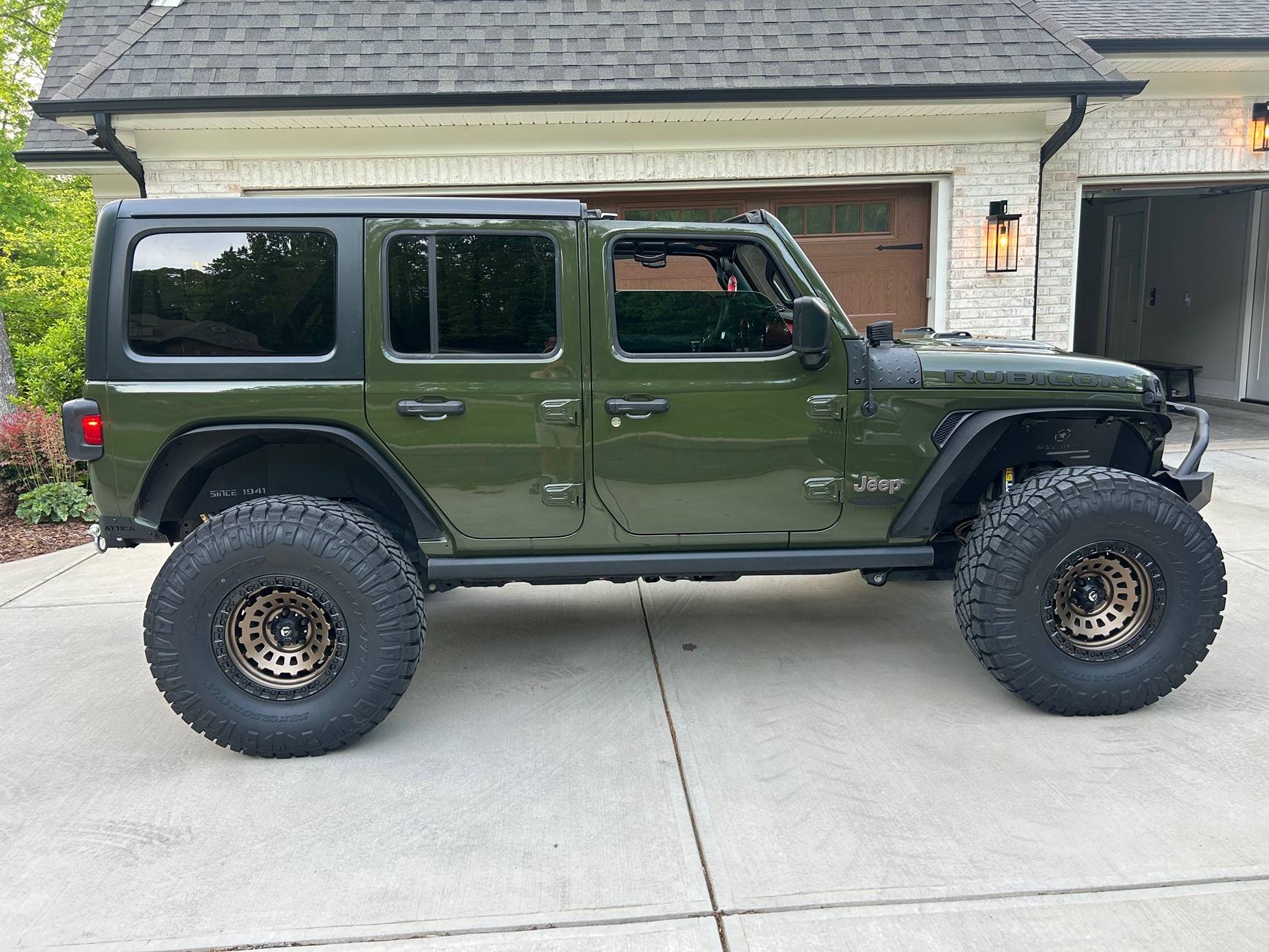 Jeep Wrangler JL RubiTrux installed HEMI 392 Manual IMG_7525