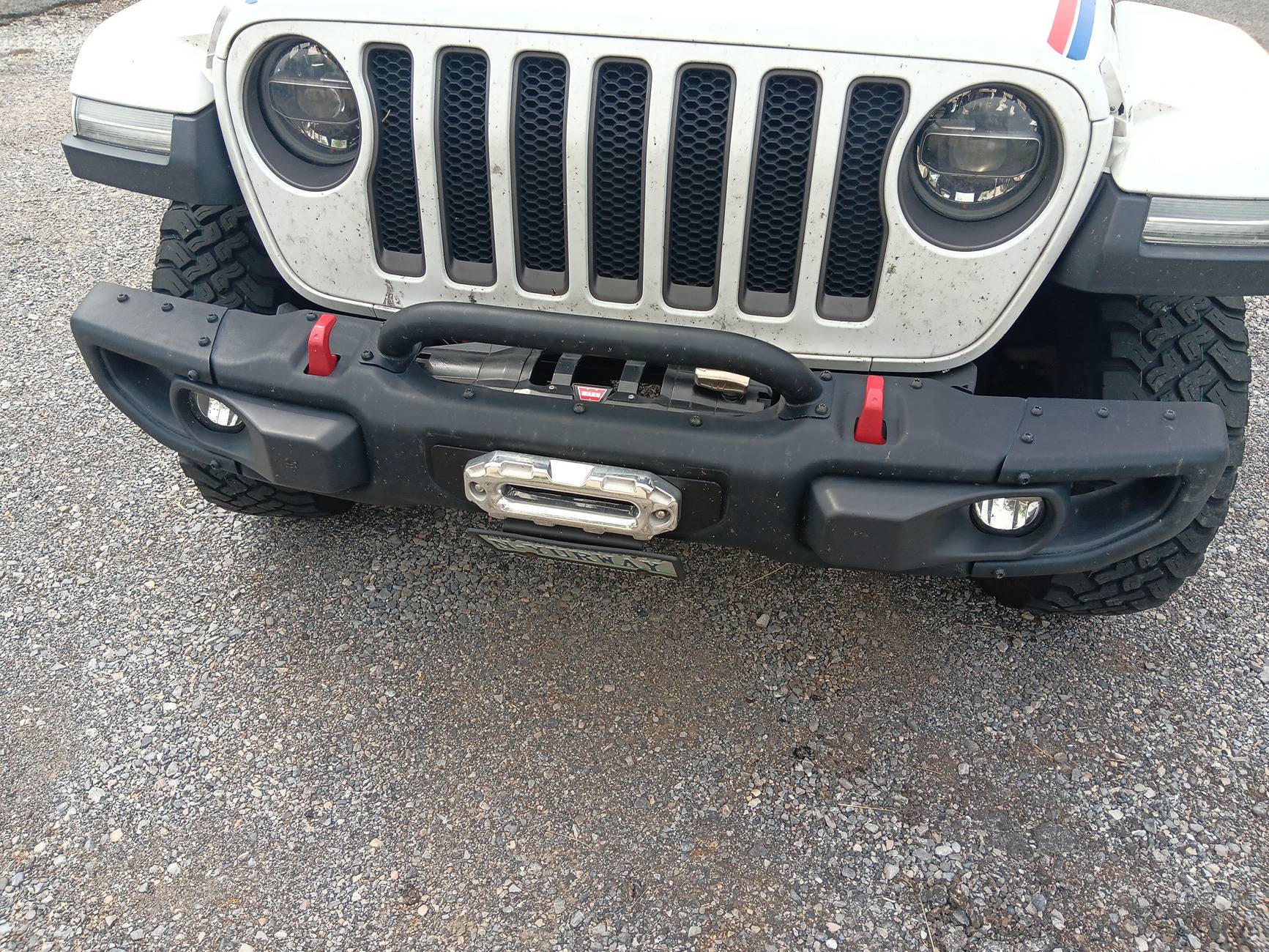 Jeep Wrangler JL Let me see your front bumper. 1000042468