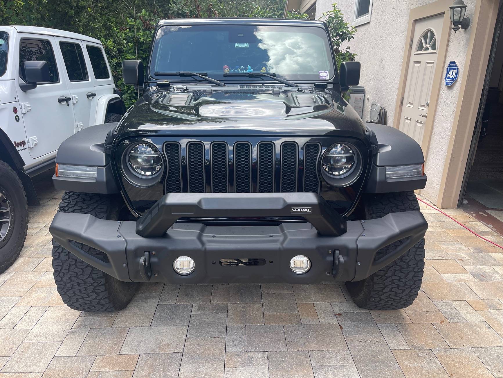Jeep Wrangler JL Let me see your front bumper. IMG_1028