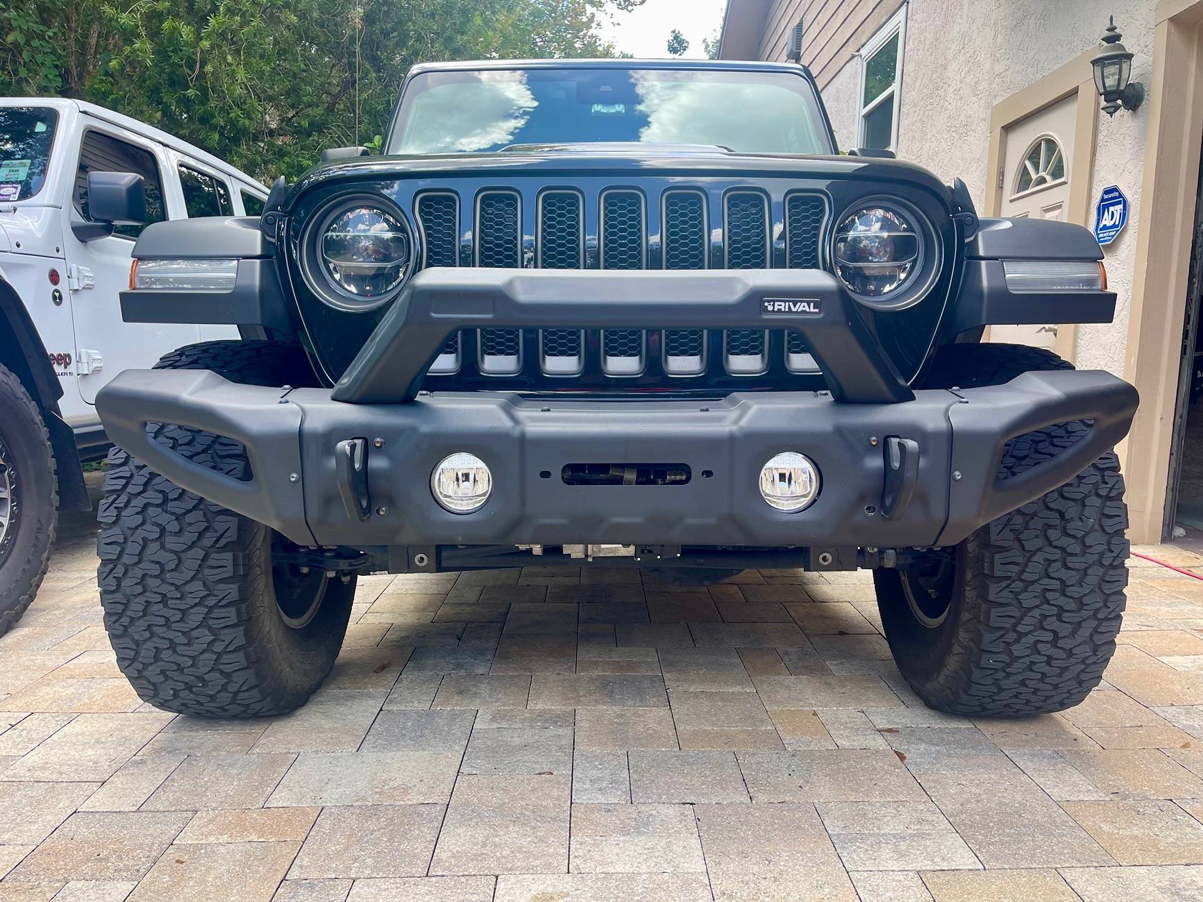 Jeep Wrangler JL Let me see your front bumper. IMG_1029