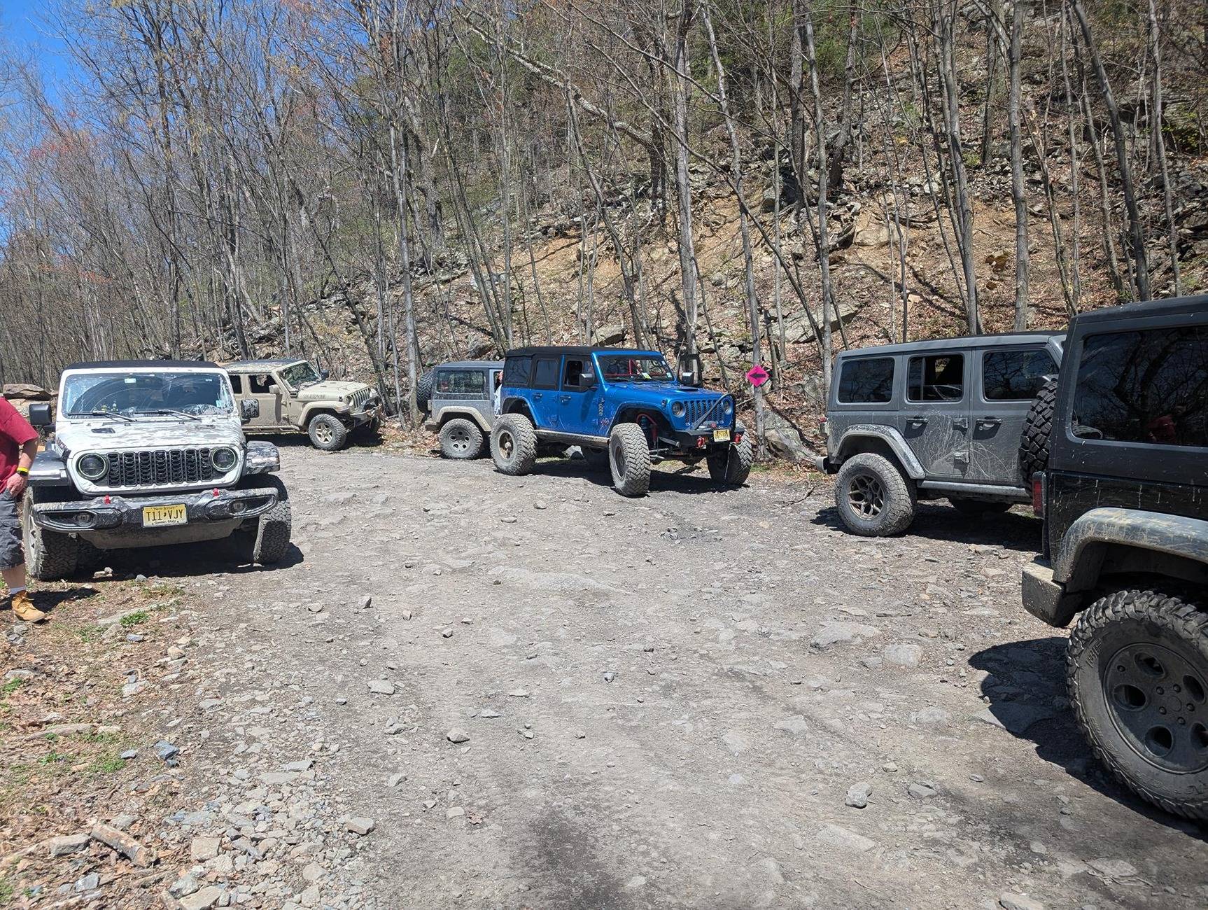 Jeep Wrangler JL Jeeps parking next to Jeeps... post yours! PXL_20250427_155915506 (1)