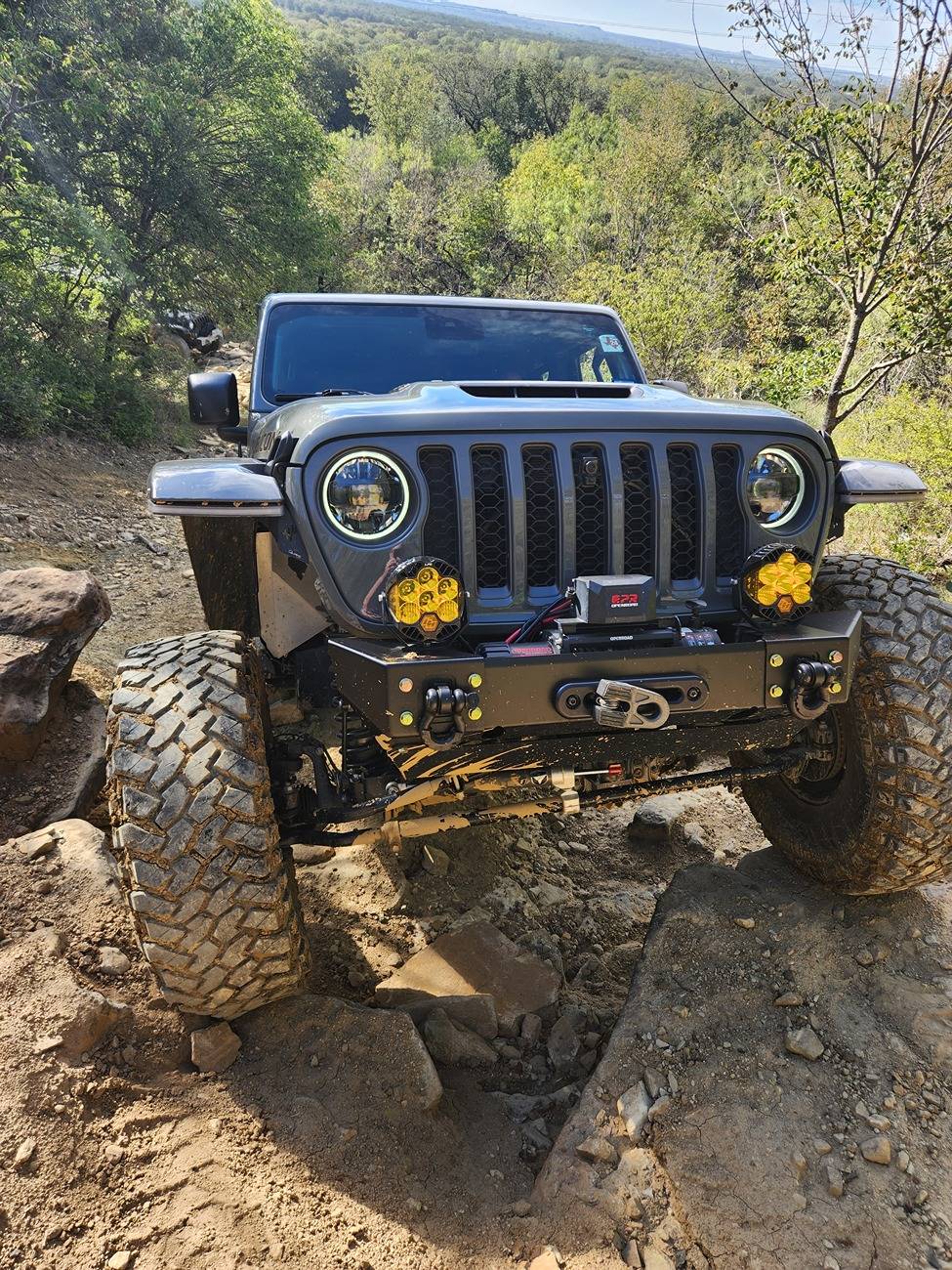Jeep Wrangler JL Let me see your front bumper. 20240929_095732