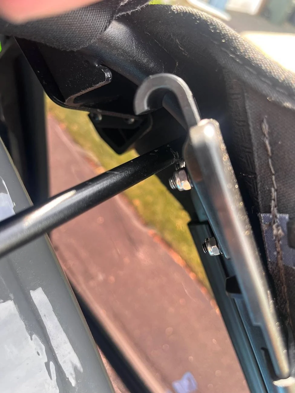 Jeep Wrangler JL Bestop Trektop NX install question IMG_9400
