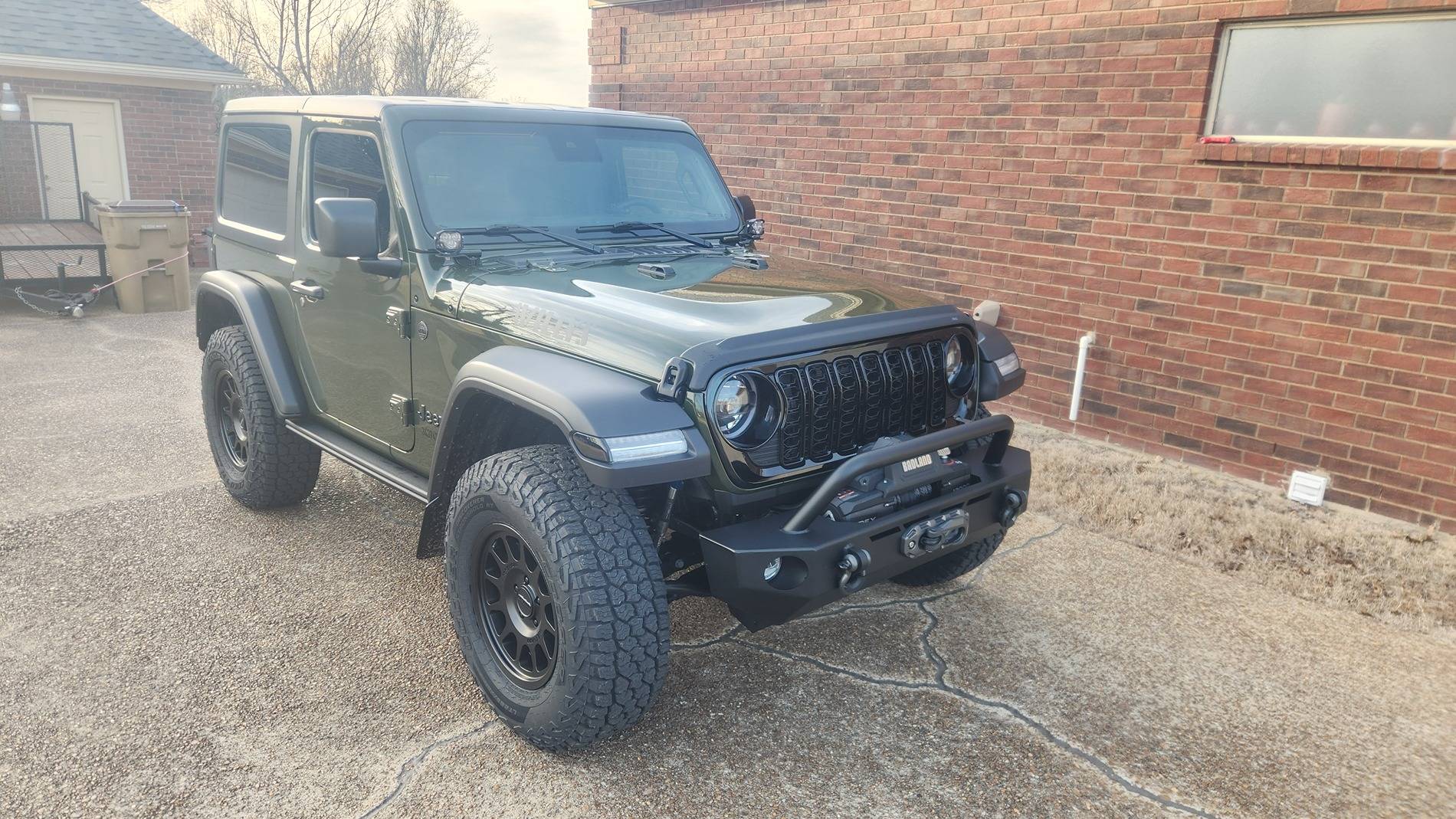 Jeep Wrangler JL Let me see your front bumper. 20250302_170048