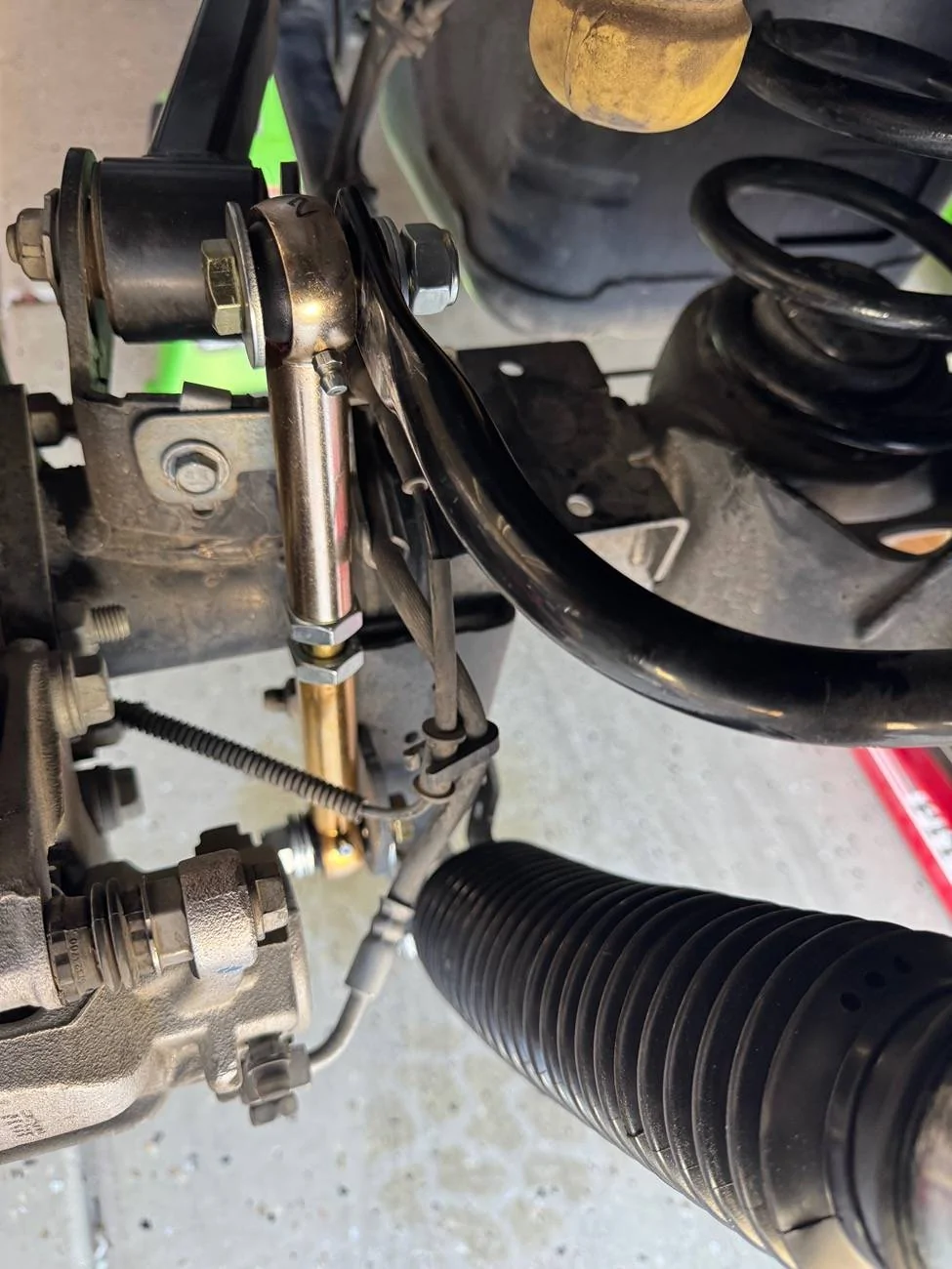 Jeep Wrangler JL Rear Sway Bar Link Install Help IMG_9553