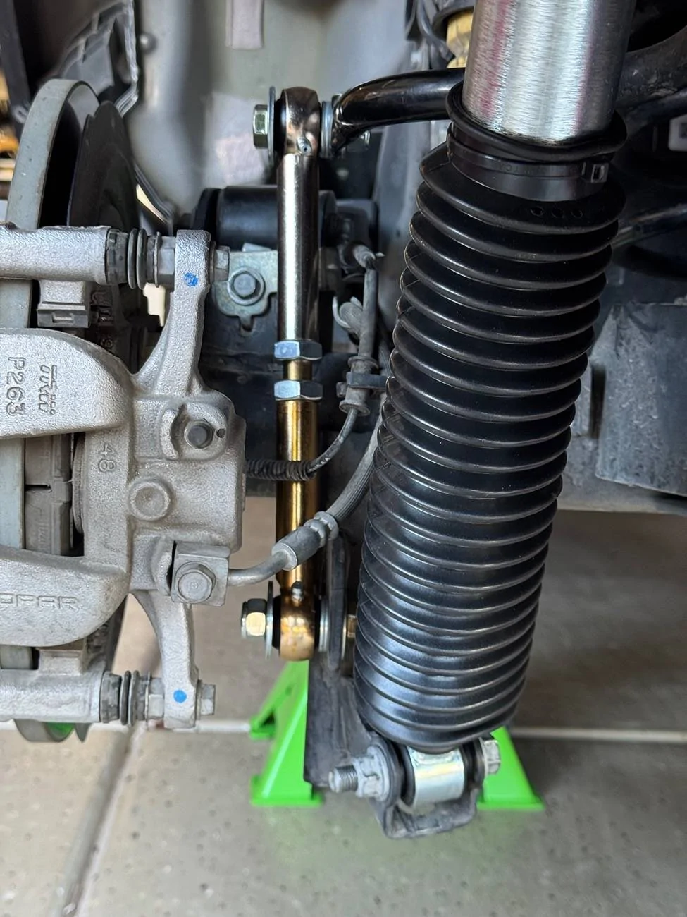 Jeep Wrangler JL Rear Sway Bar Link Install Help IMG_9559