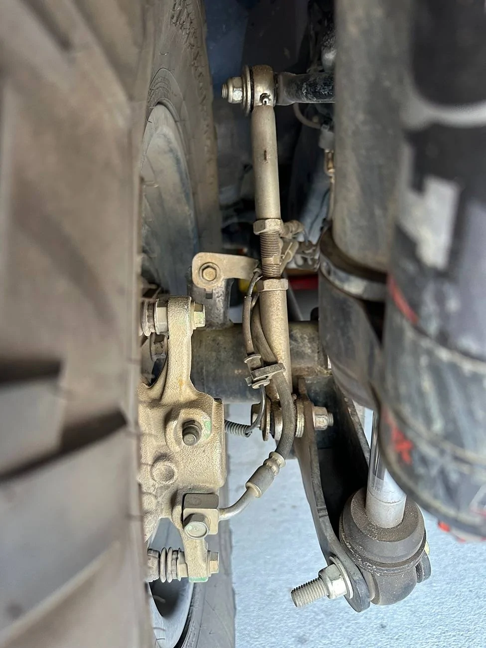 Jeep Wrangler JL Rear Sway Bar Link Install Help IMG_0710