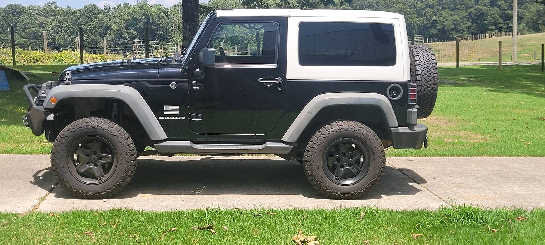 Jeep Wrangler JL Help!! What tires should i get?? White to