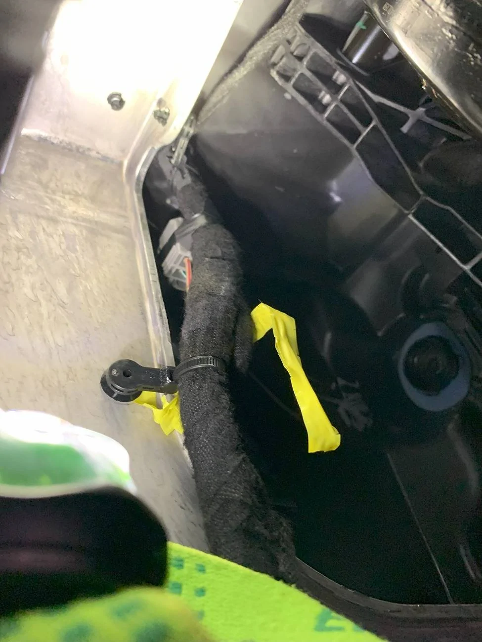 Jeep Wrangler JL Brake controller harness location LookingUp2