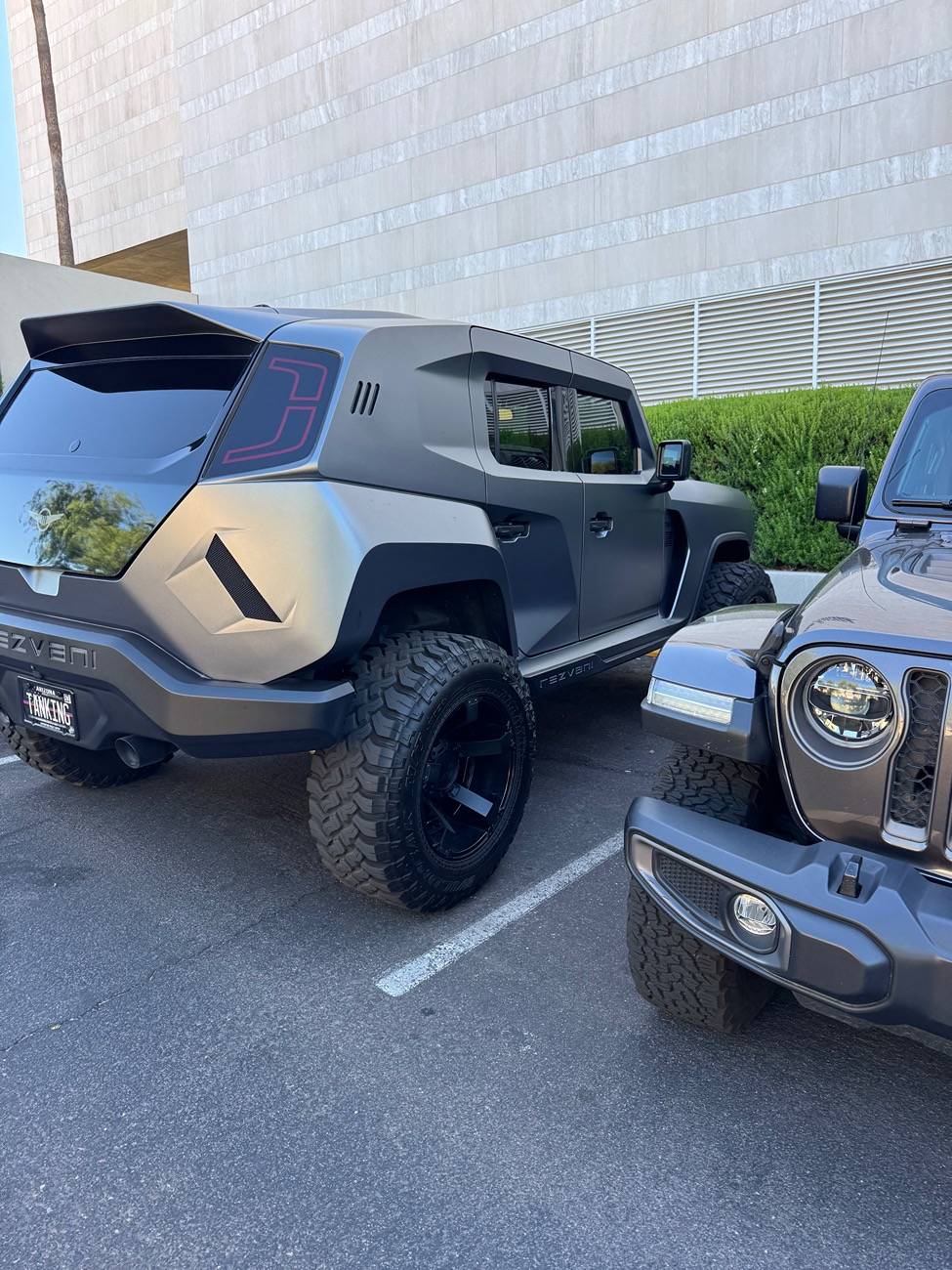 Jeep Wrangler JL Jeeps parking next to Jeeps... post yours! IMG_0685