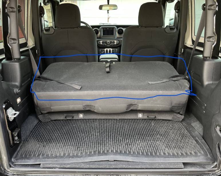 Jeep Wrangler JL 2-Door bench seat back protector? Screenshot 2025-05-11 120039