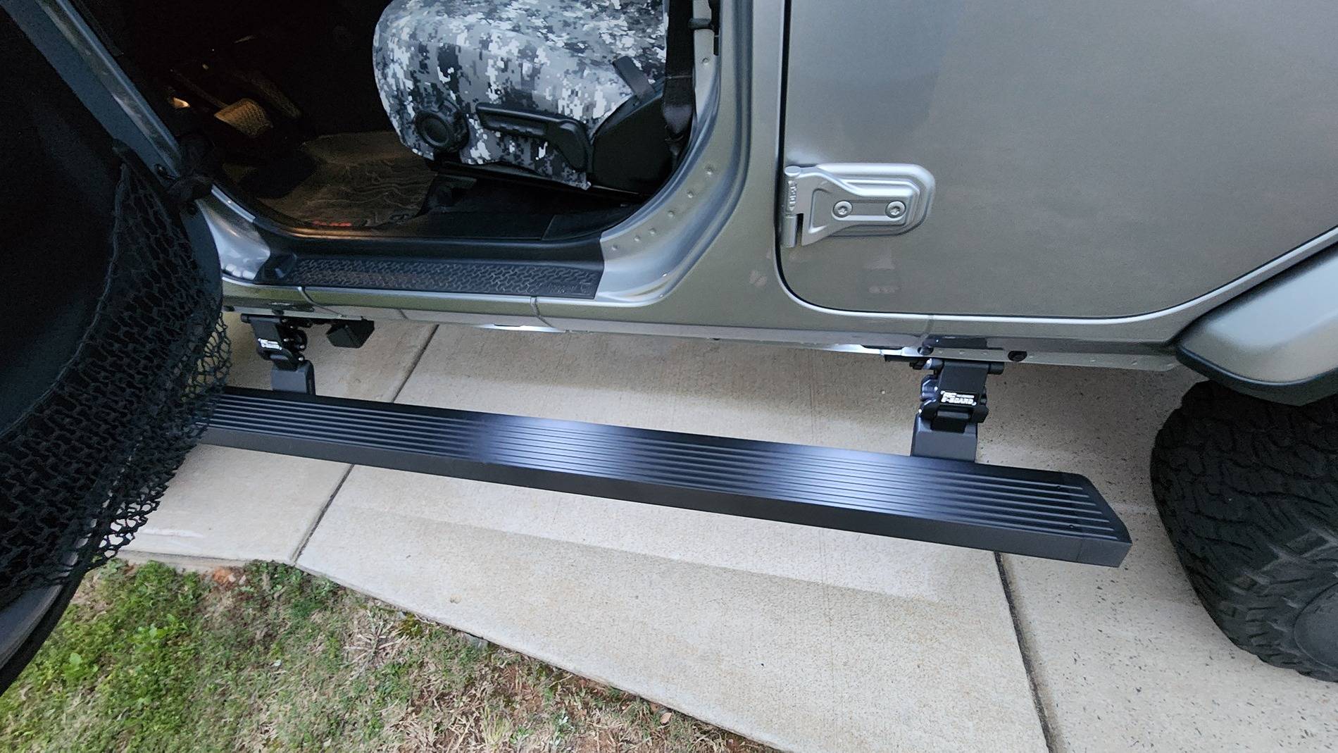 Jeep Wrangler JL What did you do TO your Jeep JL today? Jeep Power Steps -5