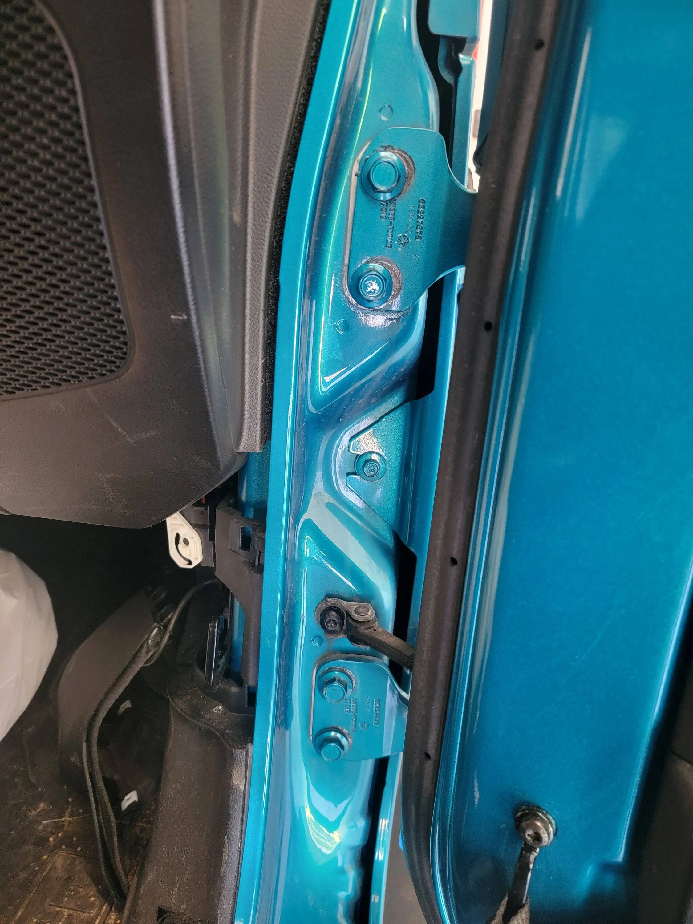 Jeep Wrangler JL JLU Passenger Door Alignment 20250511_095525