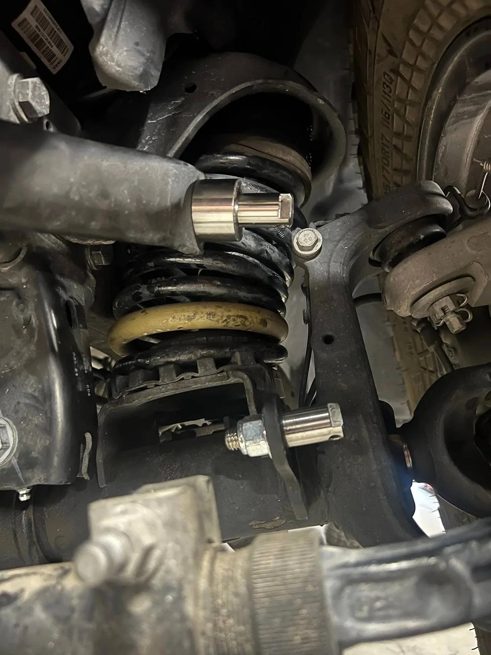Jeep Wrangler JL Stock-Wheel-Friendly Alternatives for Shock Relocation? compressed