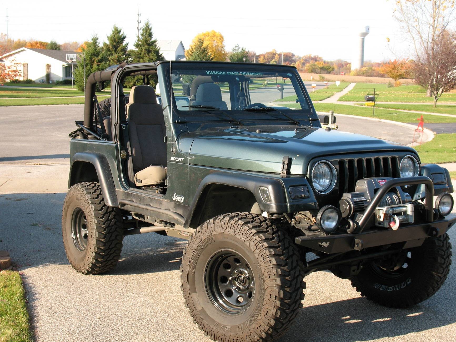 Jeep Wrangler JL What'd you drive before your current Jeep? Randy and Sue's Jeeps 11-08 (1).JPG