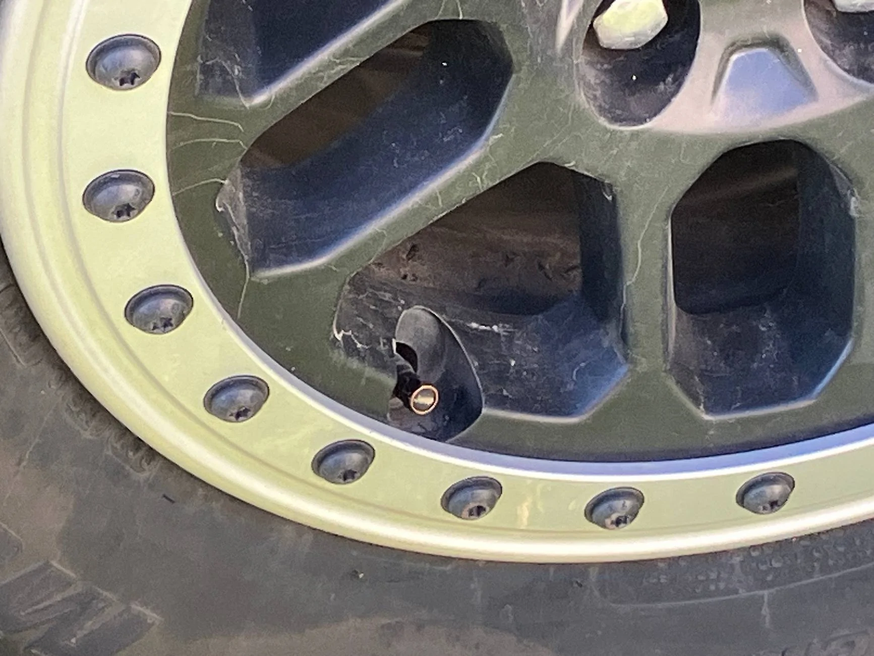 Jeep Wrangler JL XR factory bead lock rings IMG_4322