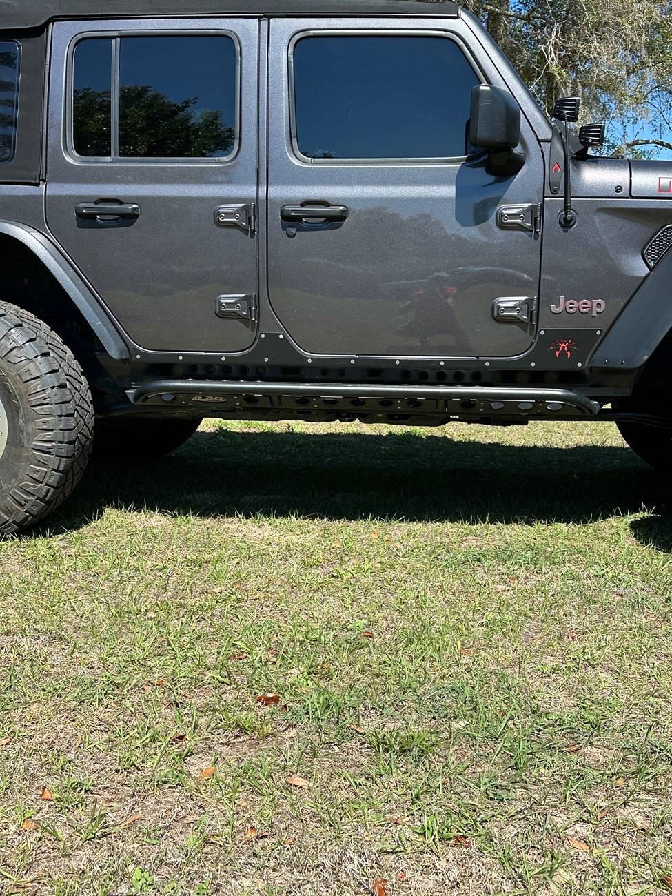 Jeep Wrangler JL Attaching rock rails to the frame? IMG_0589