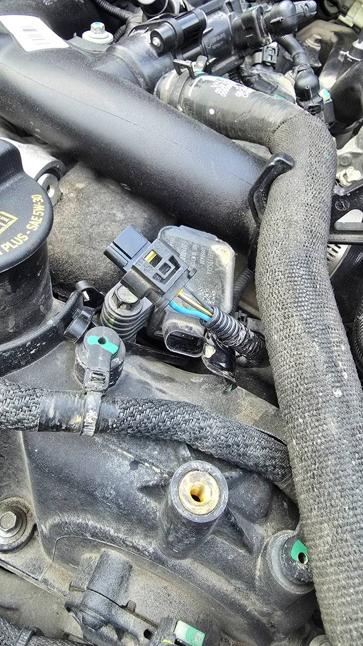 Jeep Wrangler JL Ignition Coil Connector Replacement 1000046898