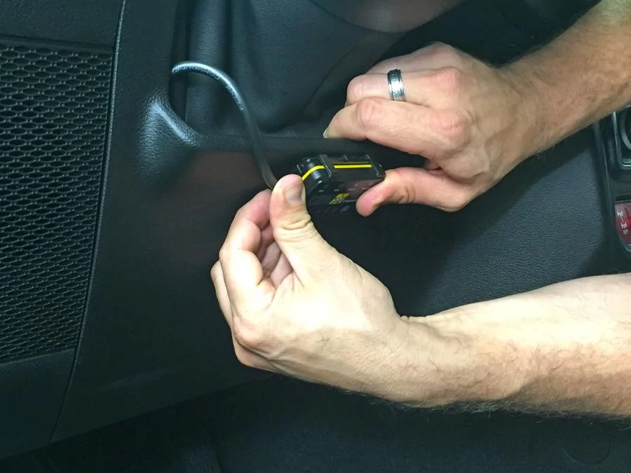 Jeep Wrangler JL Pedal Commander Install... Super EASY! in-place-2
