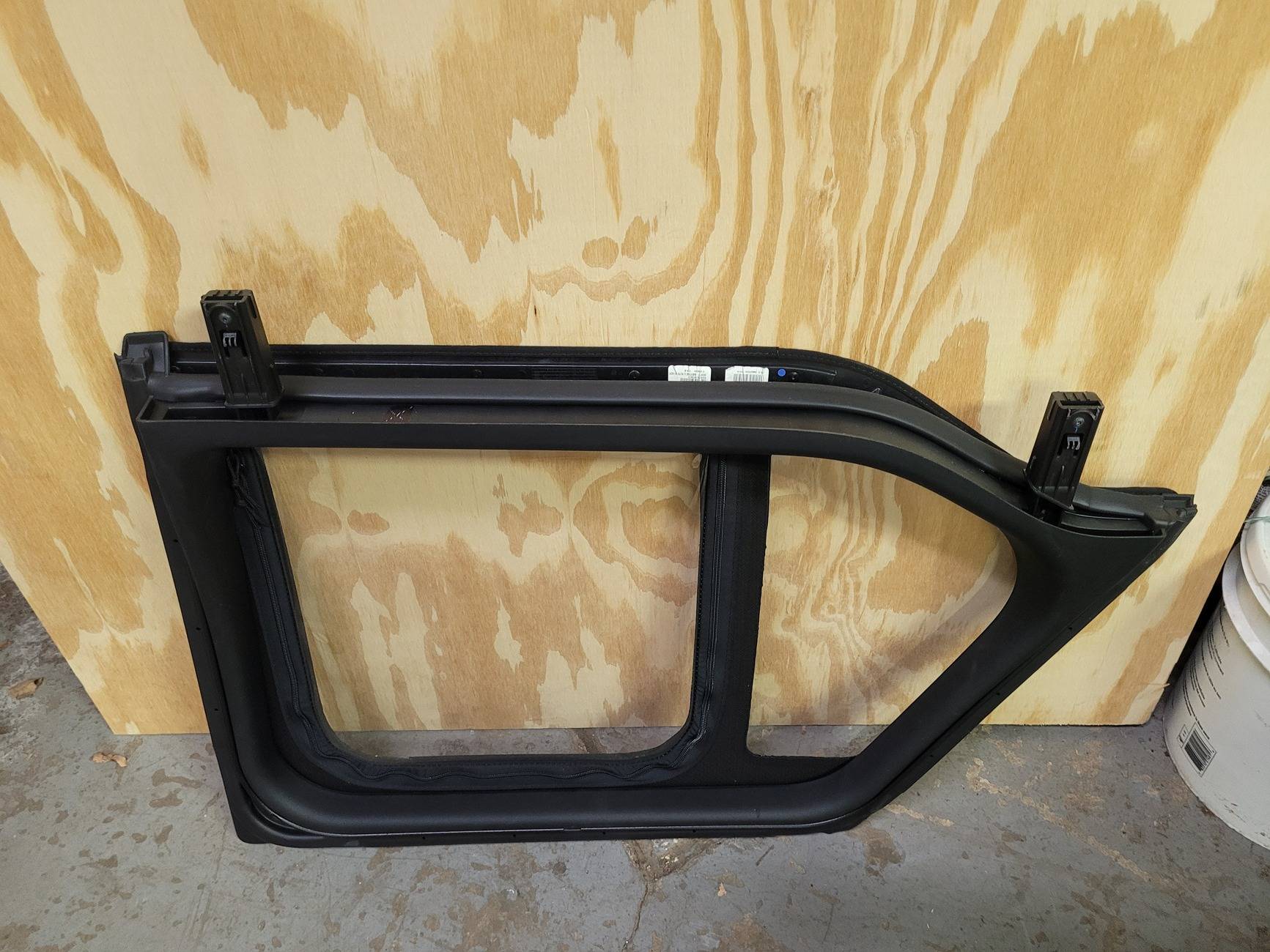Jeep Wrangler JL Factoty 1/2 door available 20250520_130541